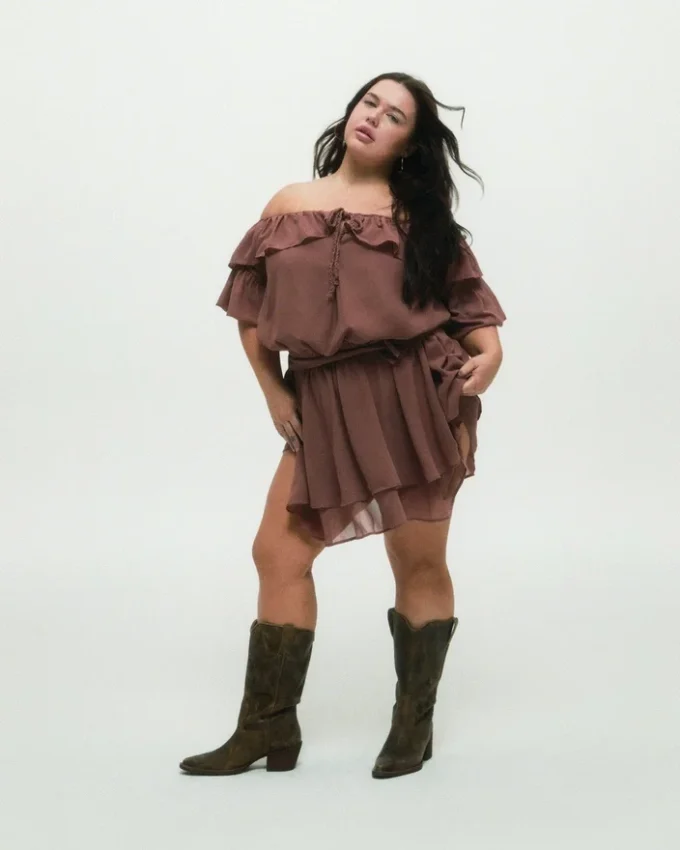 Albany Castanho com efeito envelhecido e cano largo