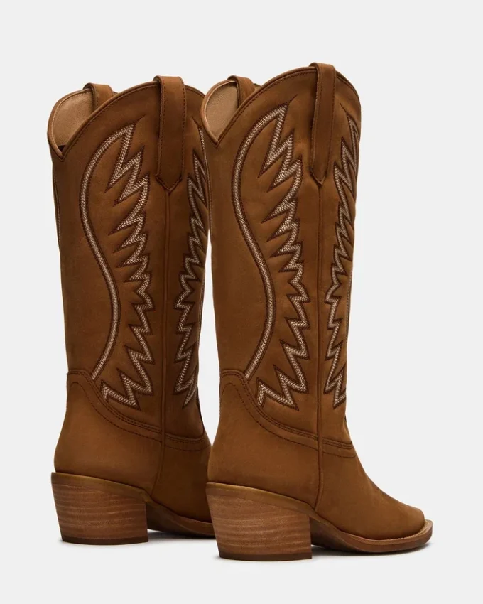 Albany Stitch em camurça cor de conhaque