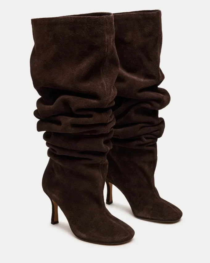 Allison em camurça castanha Allison em camurça castanha