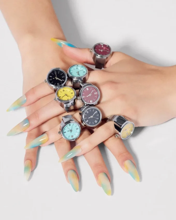 Anel de relógio amarelo Anel de relógio amarelo