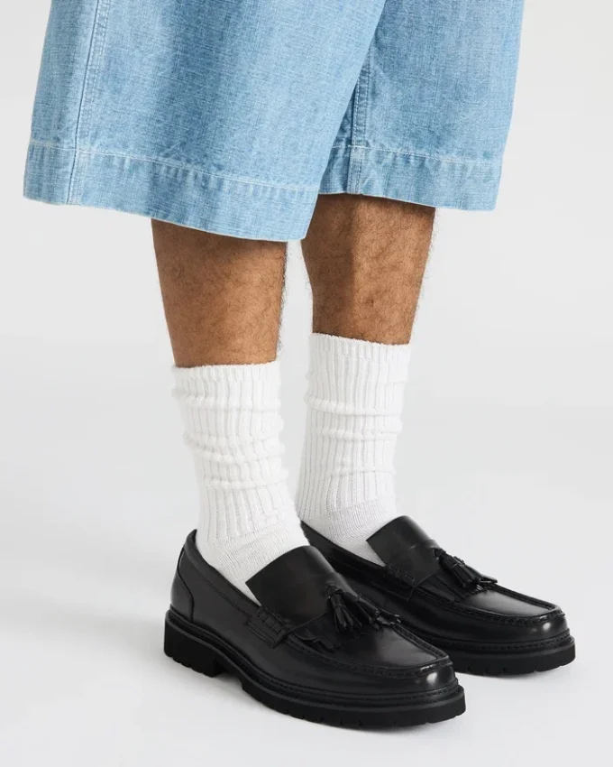 Arthus em couro preto