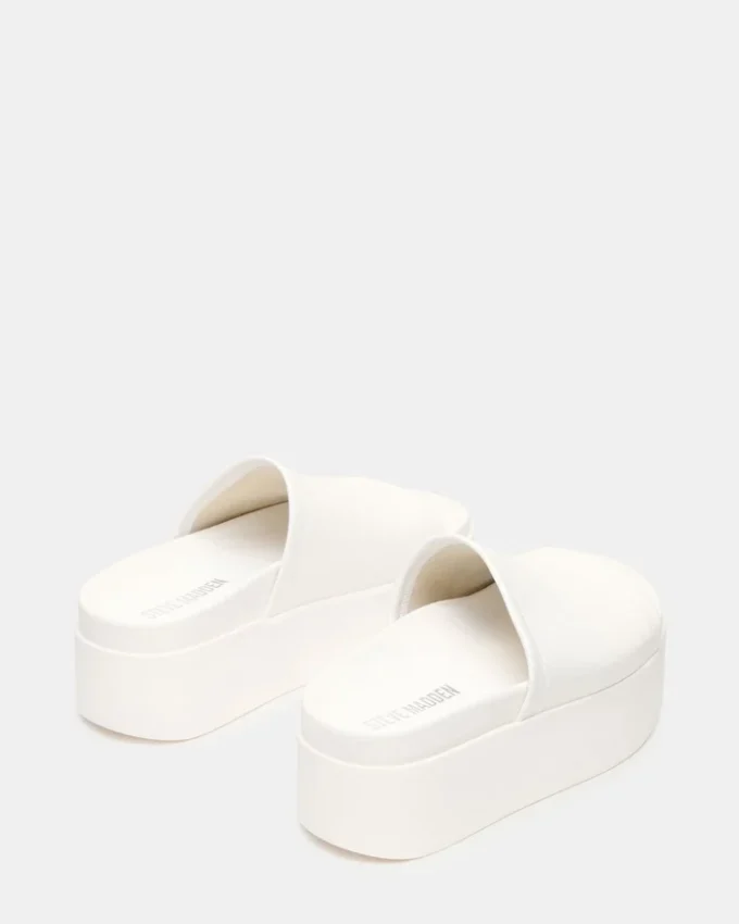 Arwen em couro branco