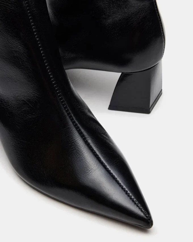 Ashli em couro preto