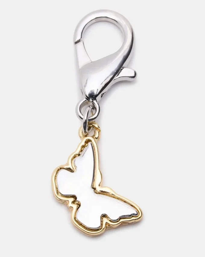 Atacadores e pingentes azuis