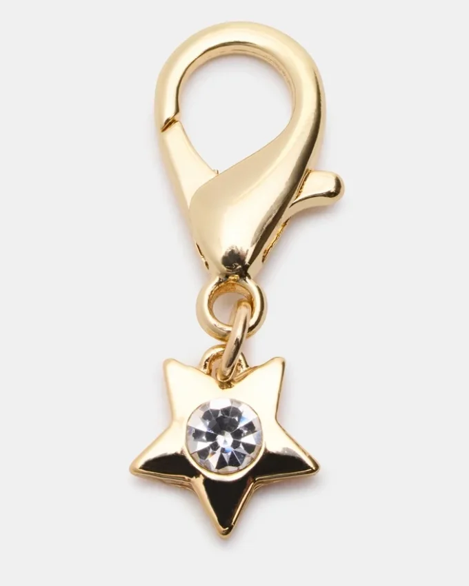 Atacadores e pingentes azuis