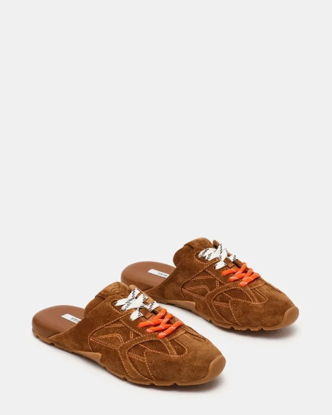 Aziel Mule em camurça castanha