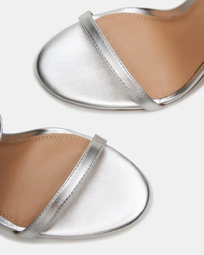 Benni Prata com Strass