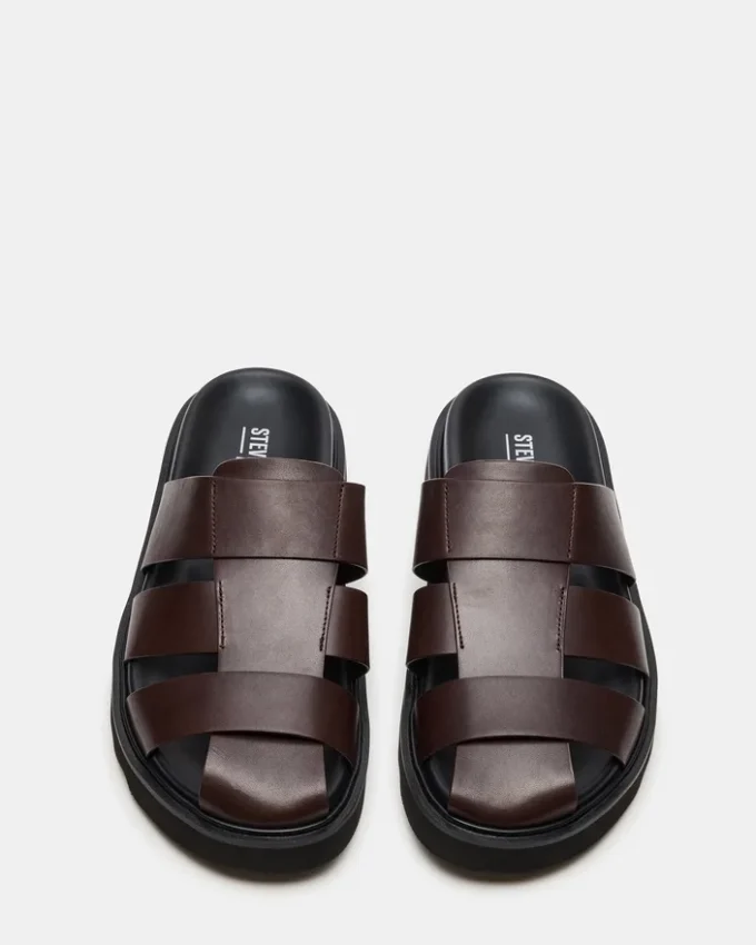 Blazet em couro castanho