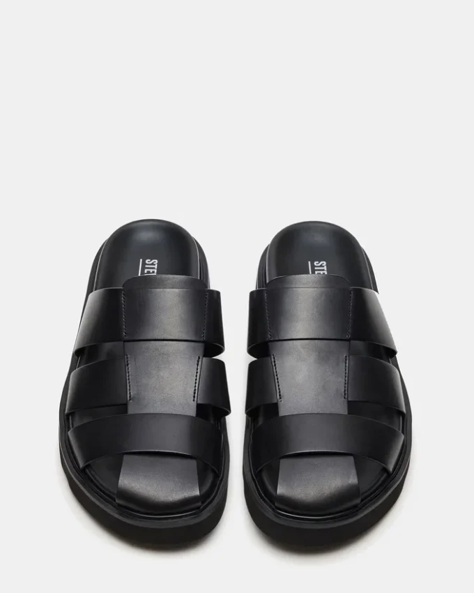 Blazet em couro preto