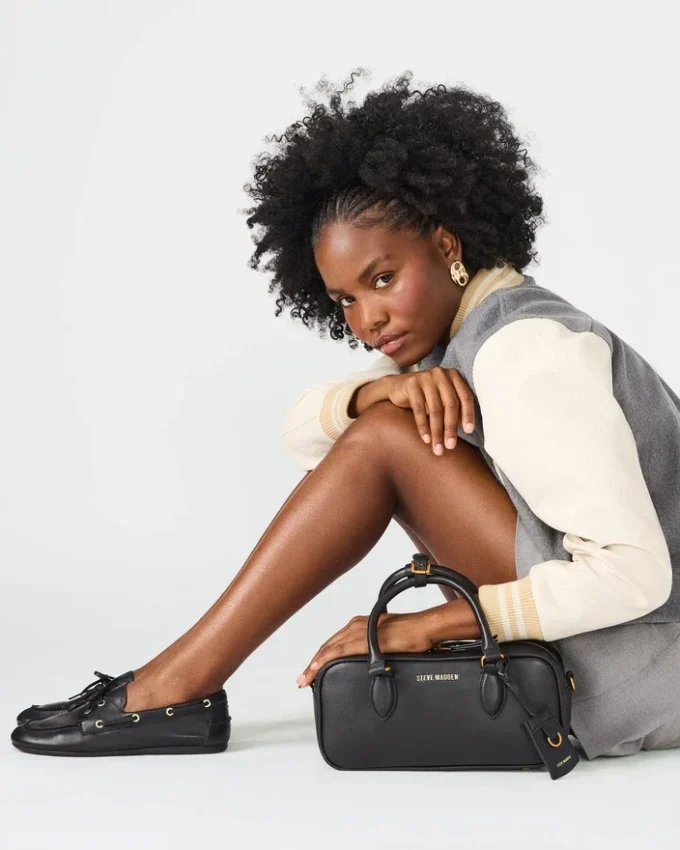 Bolsa Merit em couro preto