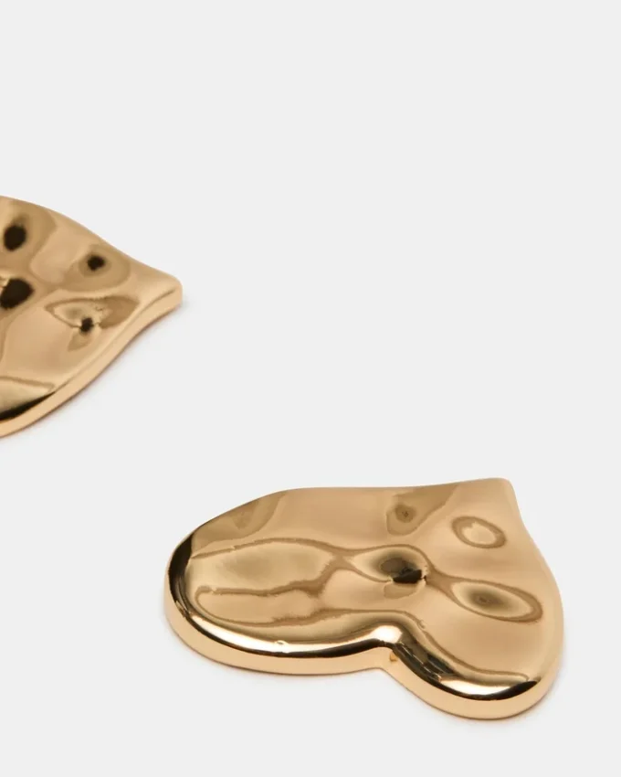 Brincos de coração texturados em ouro Brincos de coração texturados em ouro