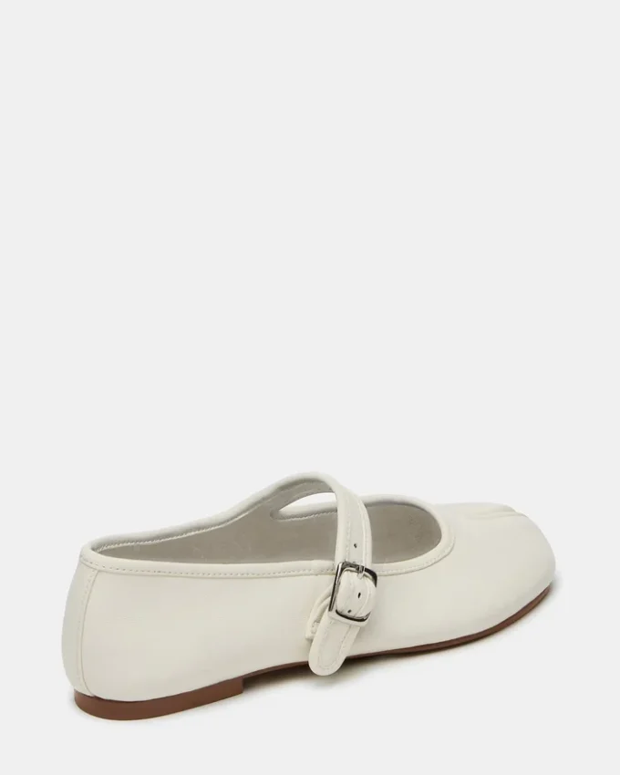 Calara em couro branco