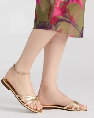 Calissi em couro champanhe