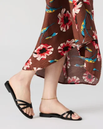 Calissi em couro preto