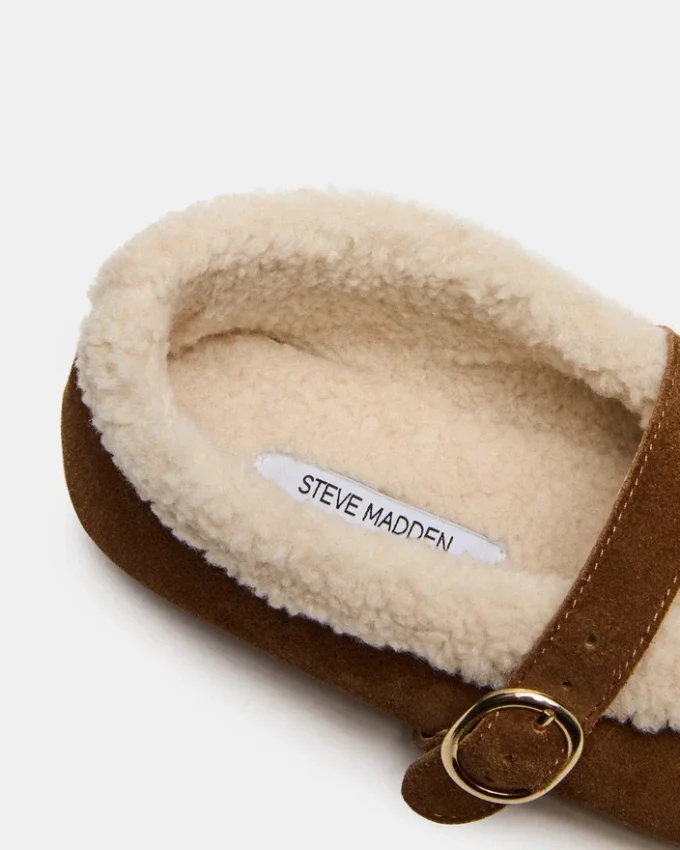 Camurça Castanha Lodge