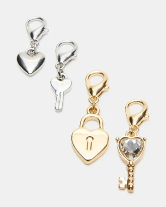 Conjunto de tornozeleiras com pingente de cadeado Conjunto de tornozeleiras com pingente de cadeado