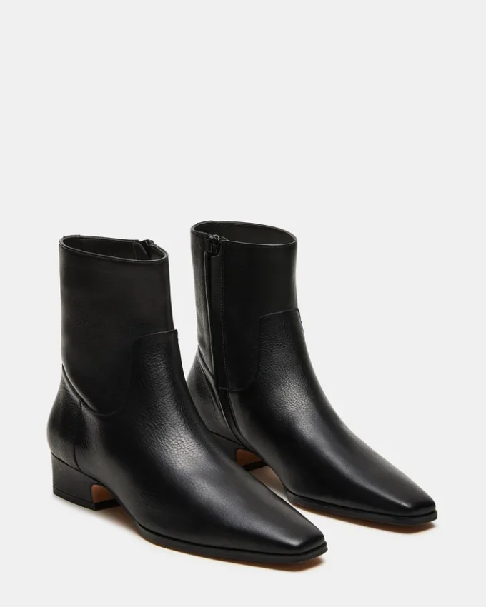 Couro preto empoeirado