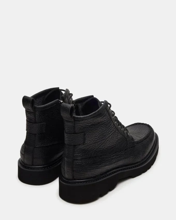 Dael em couro preto Dael em couro preto