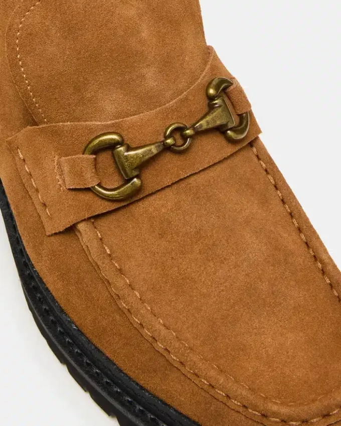 Deputy em camurça castanha