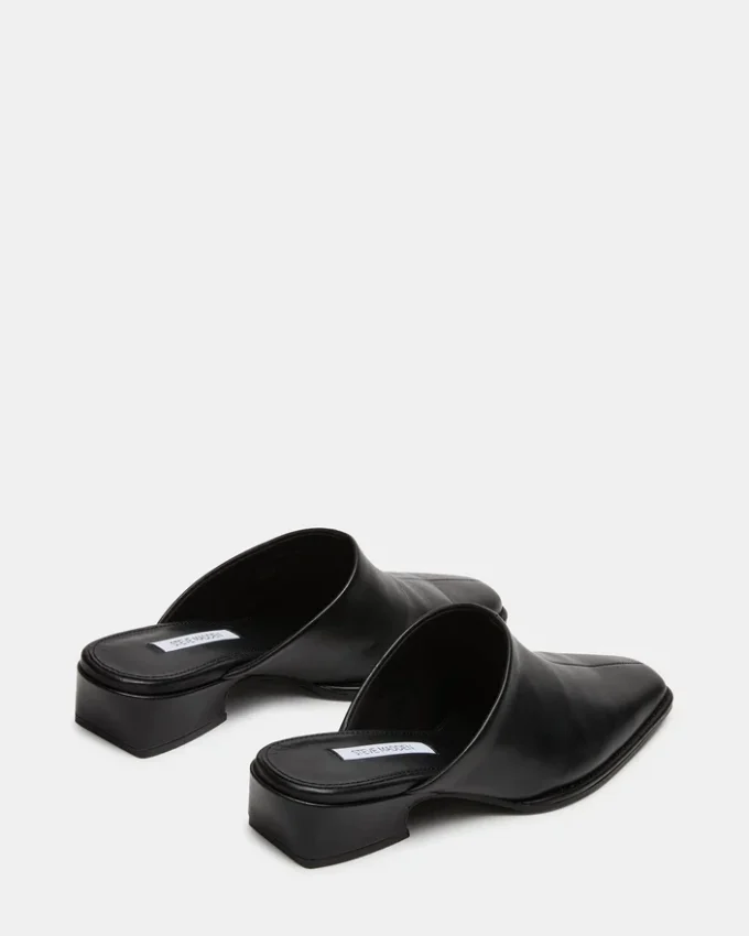 Dessa em couro preto Dessa em couro preto