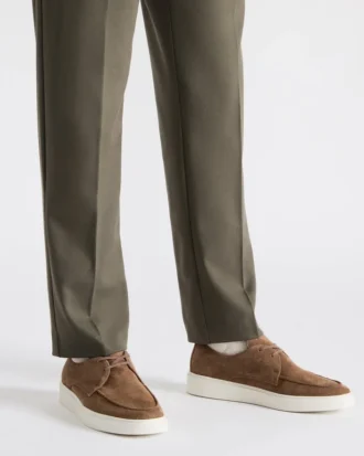 Frankk em camurça cor de conhaque