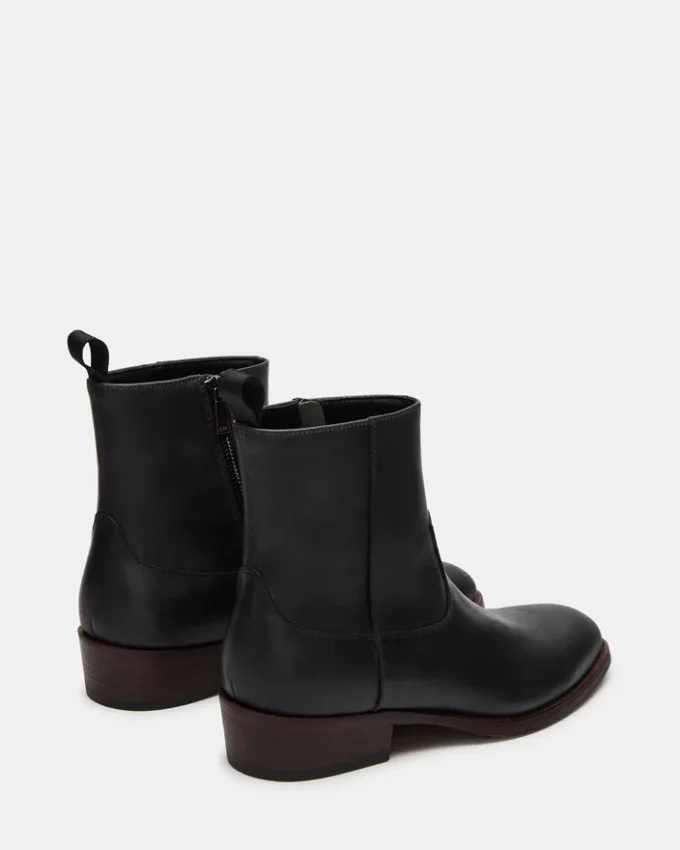 Hendrik em couro preto