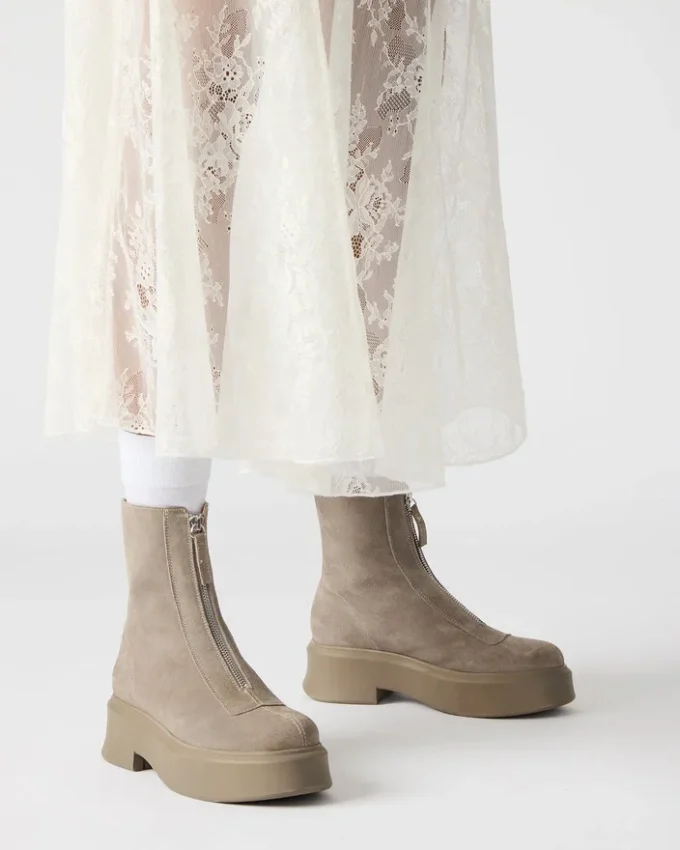 Jones Cinza Claro Jones Cinza Claro