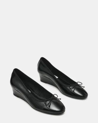 Klutzy Preto Envernizado