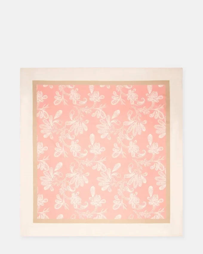 Lenço de cetim com padrão Paisley em terracota