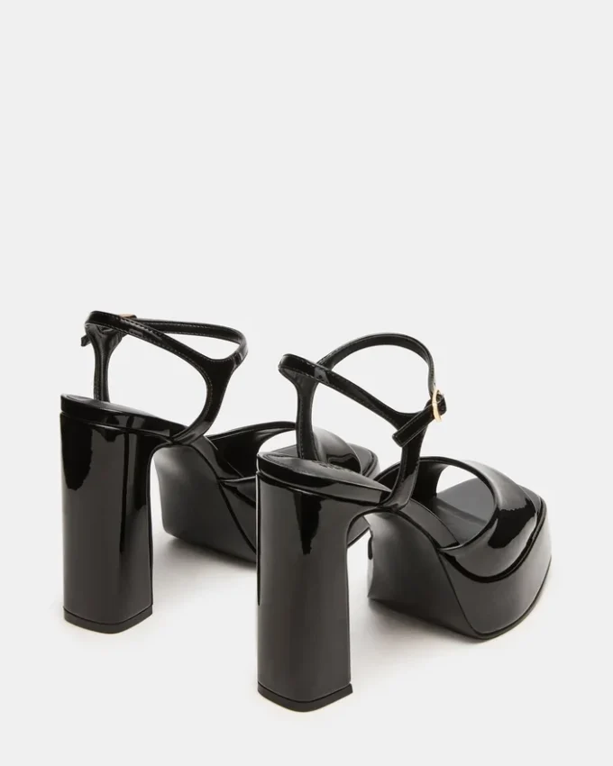 Liandra Preto Envernizado