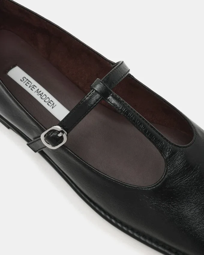 Macbeth em couro preto Macbeth em couro preto