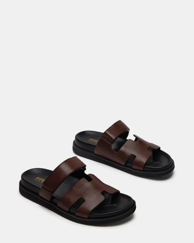 Maiven em couro castanho