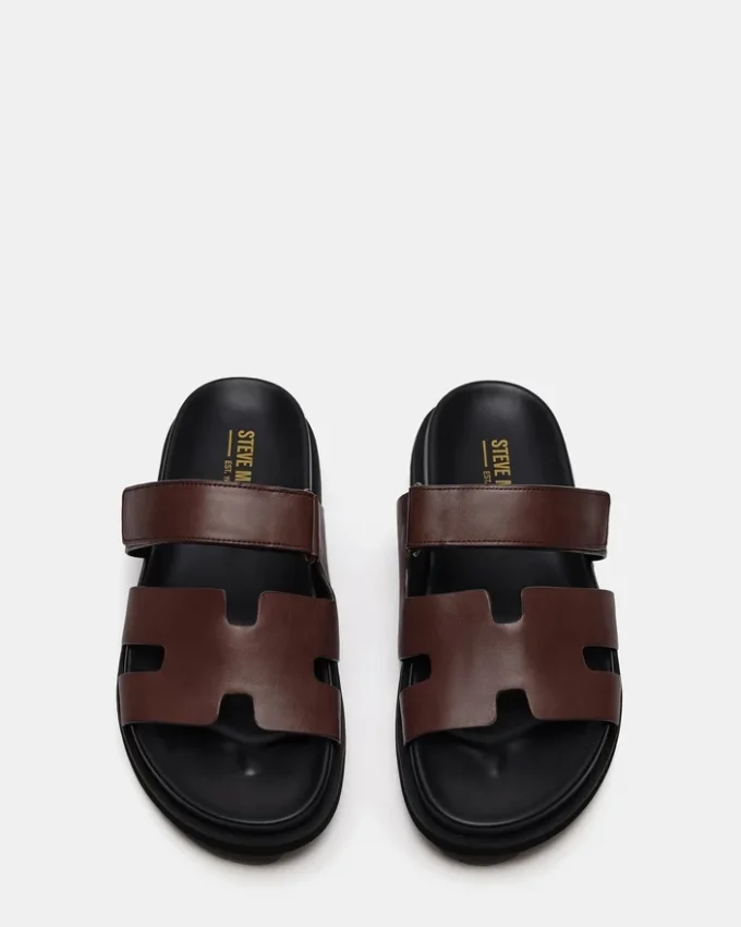 Maiven em couro castanho