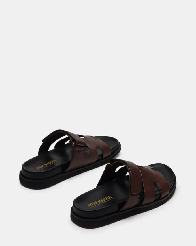 Maiven em couro castanho