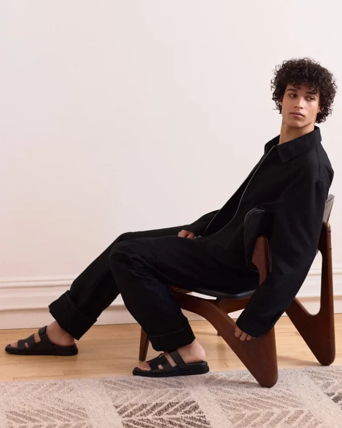 Maiven em couro preto