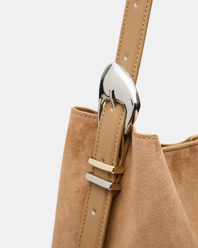 Mala Denise Castanha