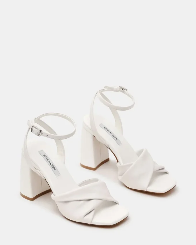 Mandy em couro branco Mandy em couro branco