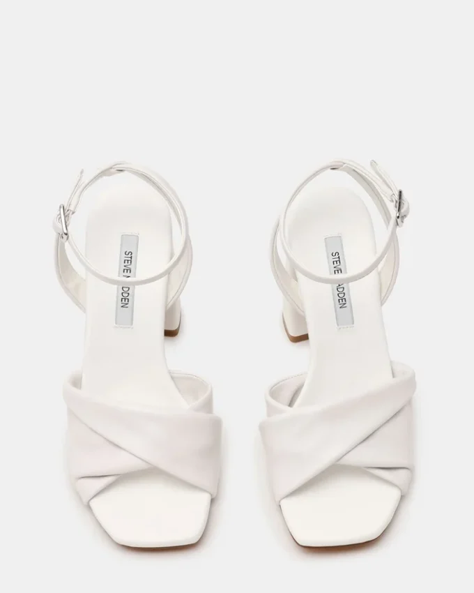 Mandy em couro branco Mandy em couro branco