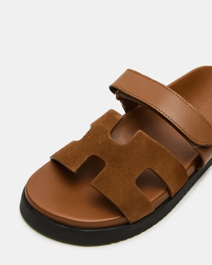 Mayven Camelo Camurça