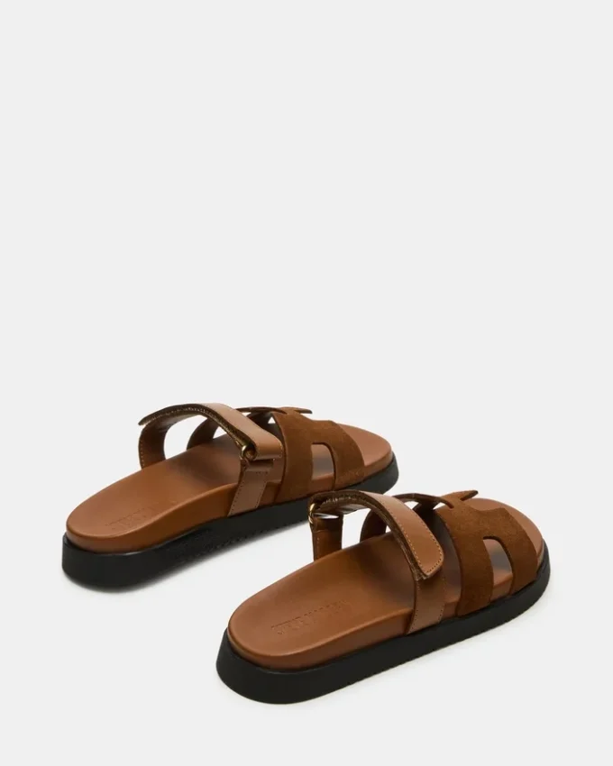 Mayven Camelo Camurça