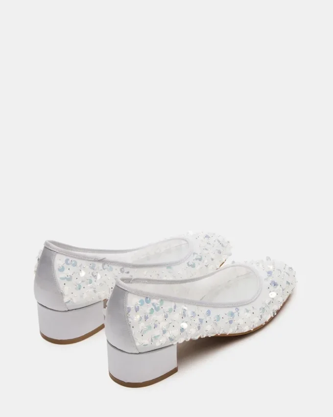 Mollie com lantejoulas prateadas Mollie com lantejoulas prateadas