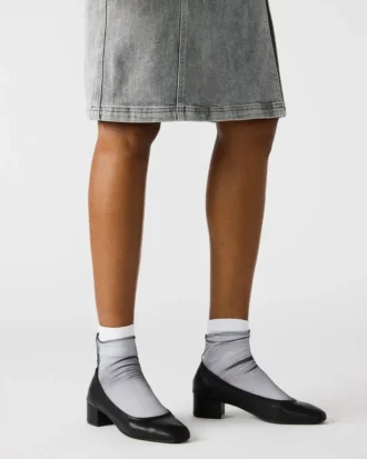 Mollie em couro preto Mollie em couro preto