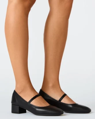 Mural em couro preto