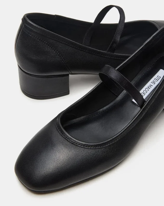 Mural em couro preto