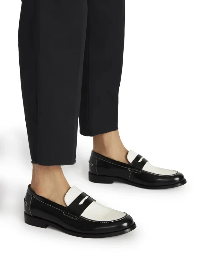 Natan em couro branco