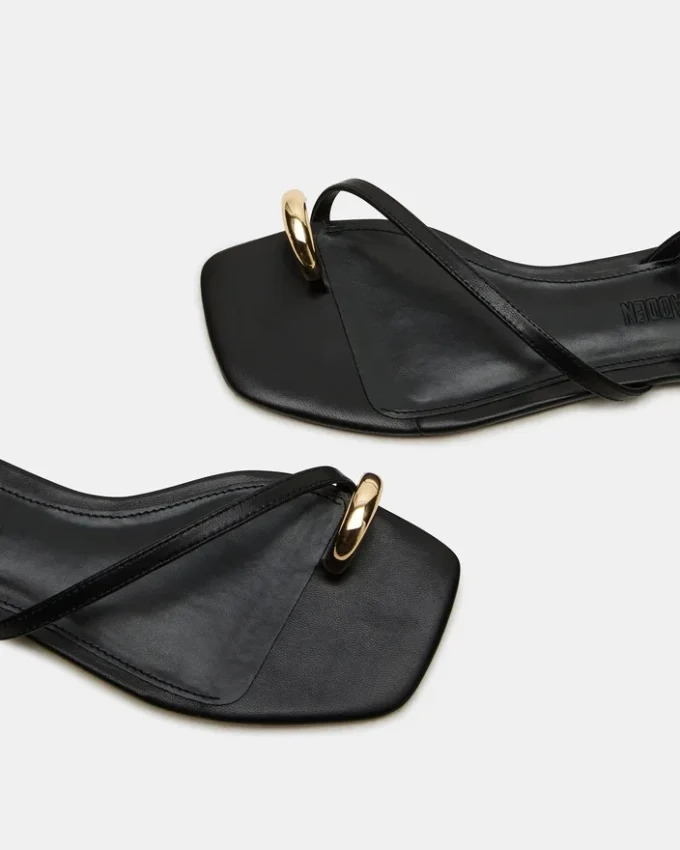 Odyssey em couro preto