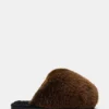 Poof Castanho