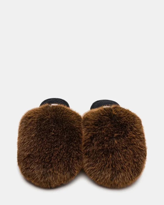 Poof Castanho