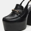 Quinn em couro preto Quinn em couro preto