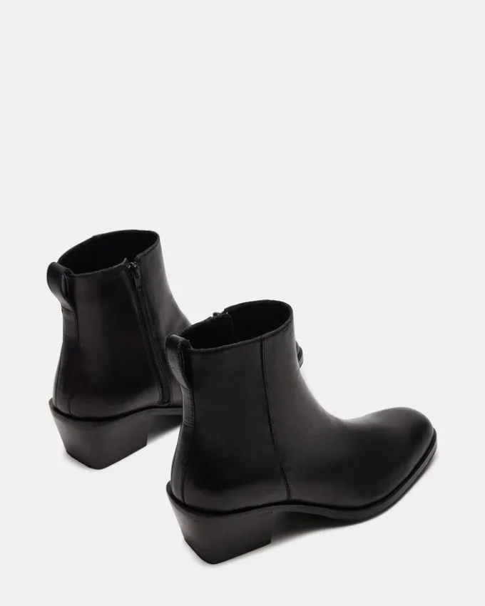 Richie em couro preto